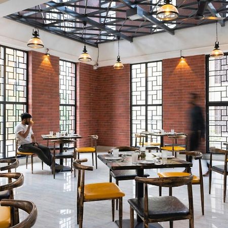 Couch & Cheese Homestel The Most Luxurious Hostel For Working Professionals & Students Pune Ngoại thất bức ảnh